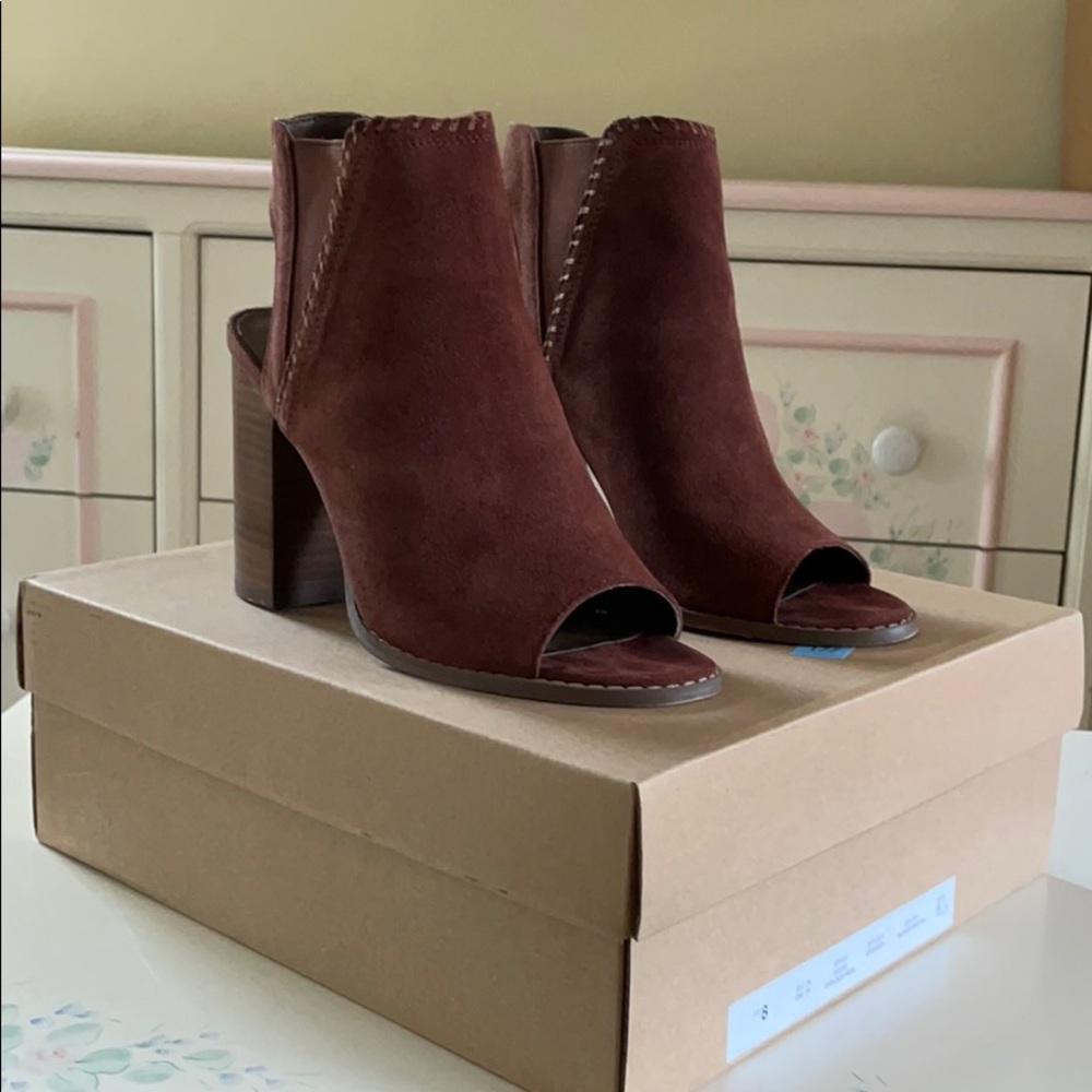 Urban Outfitters Suede Heels